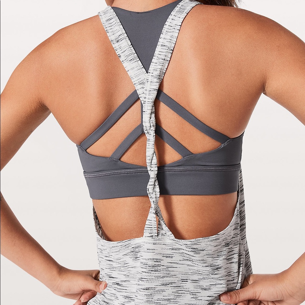 Lululemon Twist & Toil Bra Tank -sz 6 (C/D cup)